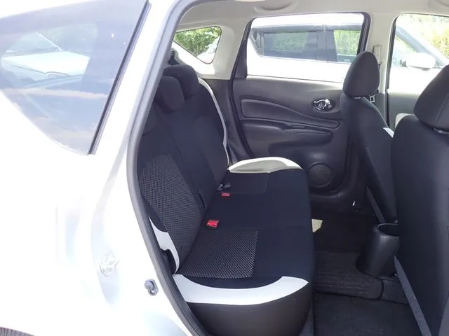 ノート（ニッサン）の車両写真