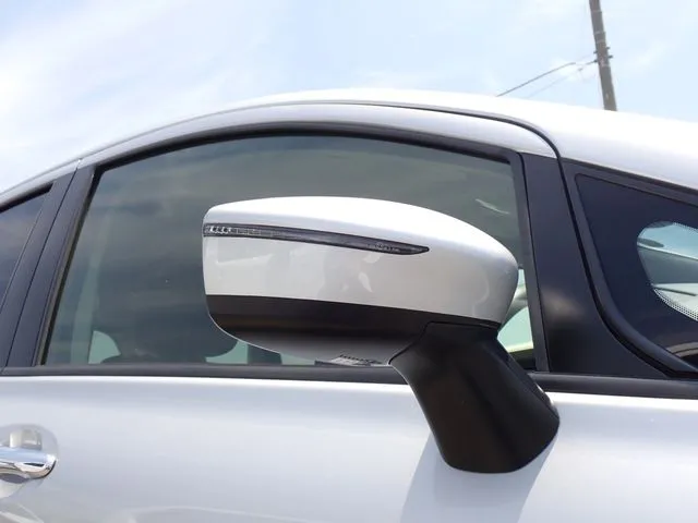 ノート（ニッサン）の車両写真