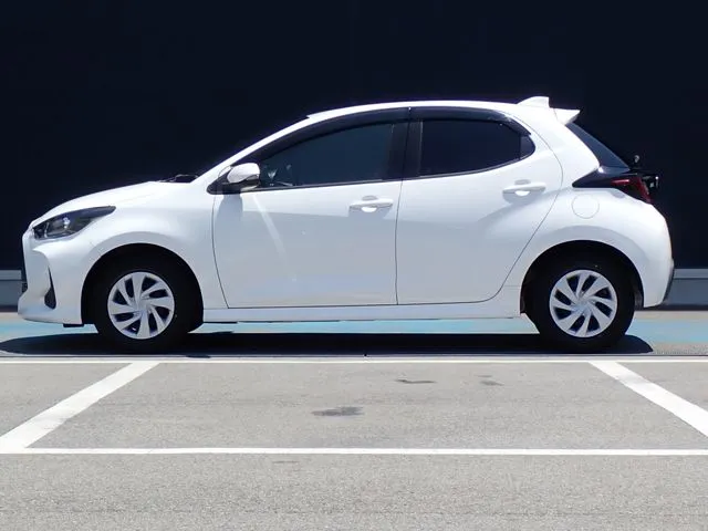ヤリス（トヨタ）の車両写真
