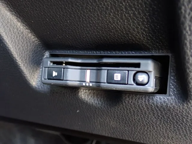 ヤリス（トヨタ）の車両写真