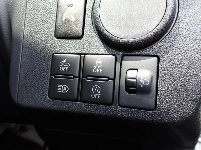 ダイハツ　ミラ　イース