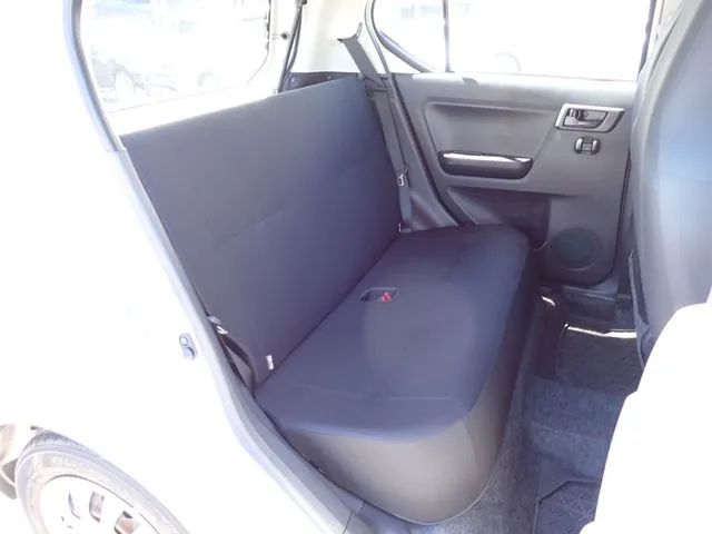 ミラ　イース（ダイハツ）の車両写真