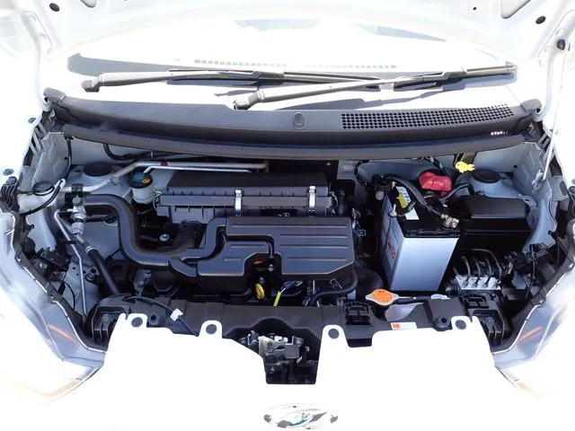 ミラ　イース（ダイハツ）の車両写真