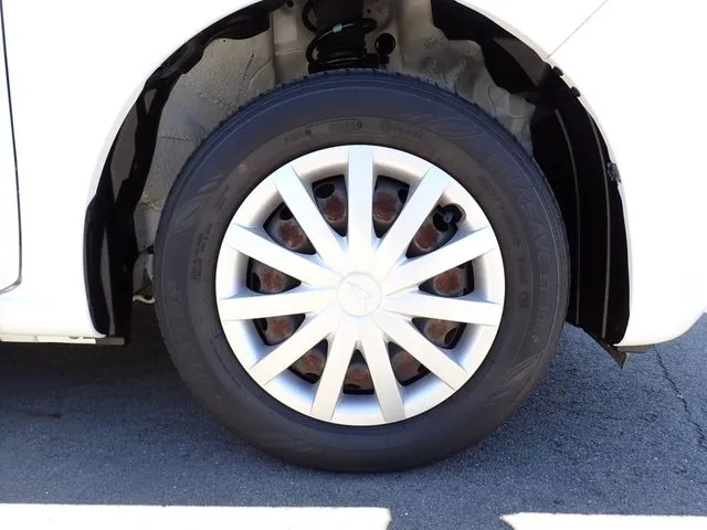 ミラ　イース（ダイハツ）の車両写真