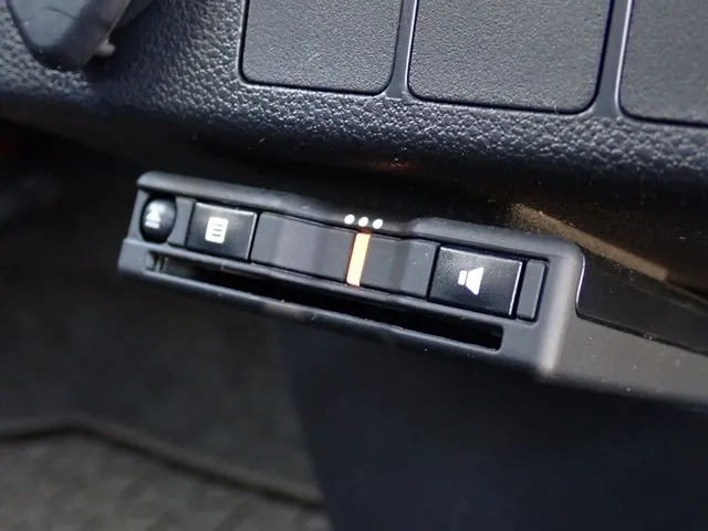 ミラ　イース（ダイハツ）の車両写真