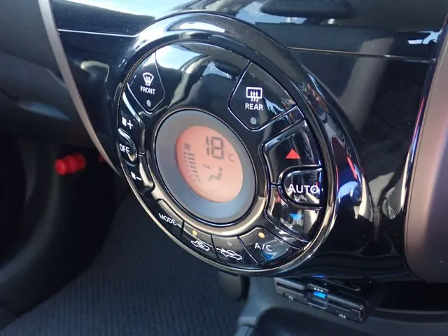 ニッサン　ノート