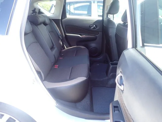 ニッサン　ノート