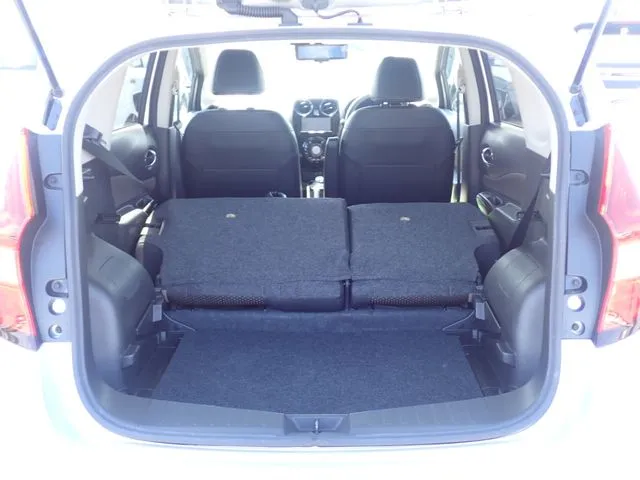 ニッサン　ノート