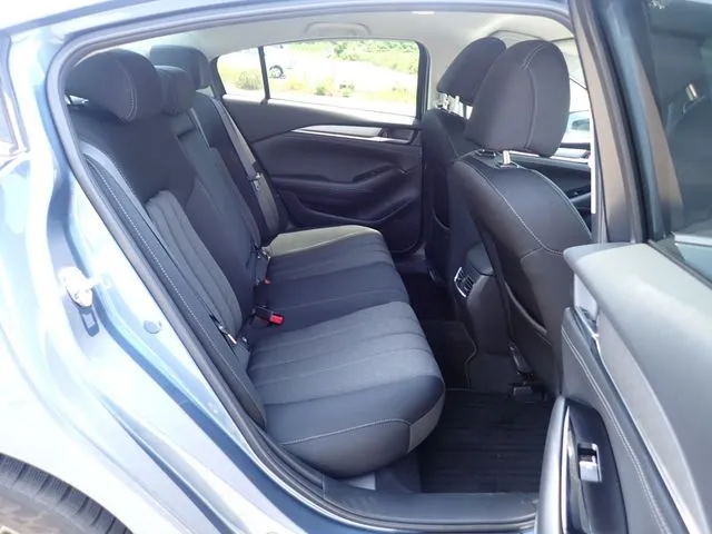 マツダ MAZDA6 セダン