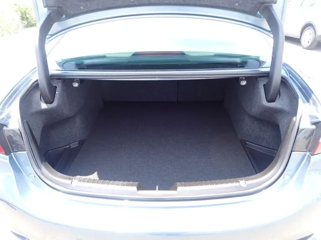 マツダ MAZDA6 セダン