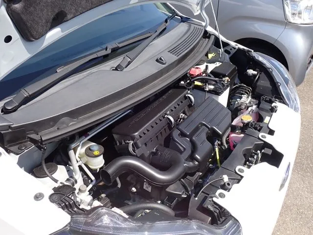 ダイハツ　ミラ　イース