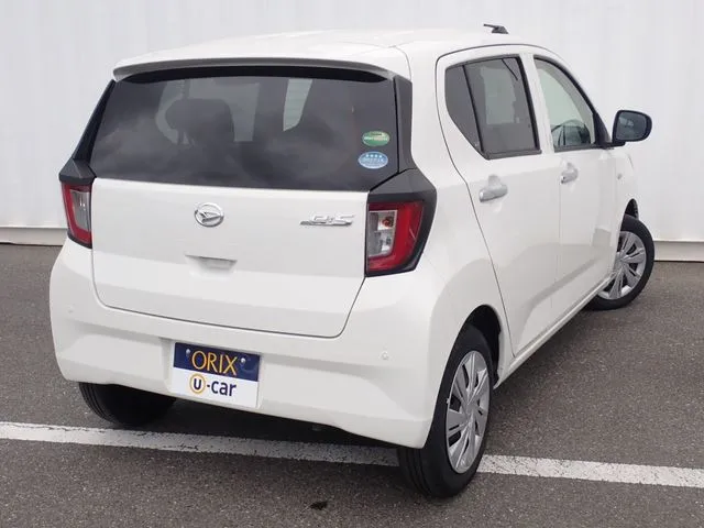 ダイハツ　ミラ　イース