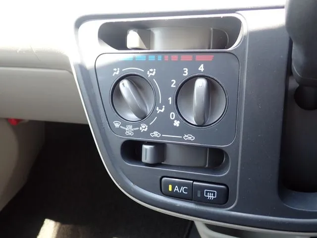 ダイハツ　ブーン