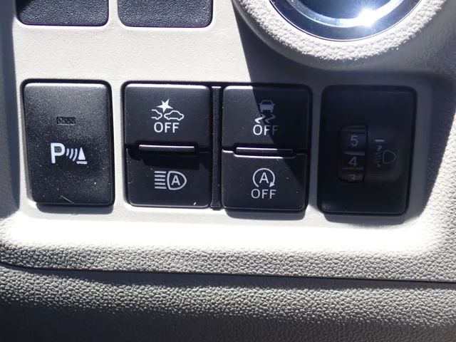 ダイハツ　ブーン