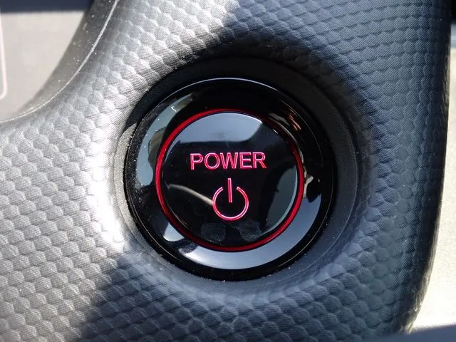 フィット　ｅ：ＨＥＶ（ホンダ）の車両写真