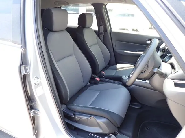 フィット　ｅ：ＨＥＶ（ホンダ）の車両写真