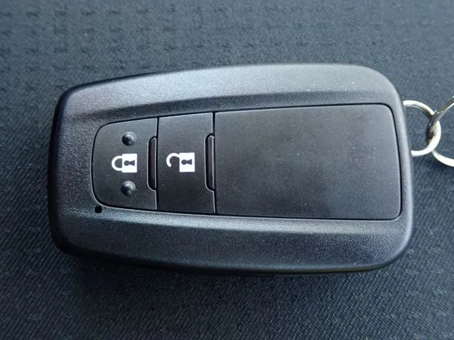 プリウス（トヨタ）の車両写真