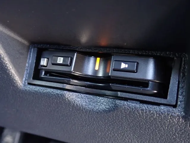 プリウス（トヨタ）の車両写真