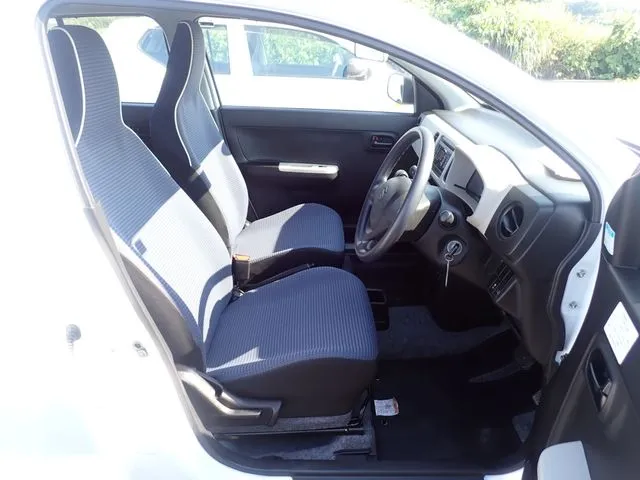 スズキ　アルト　４ＷＤ