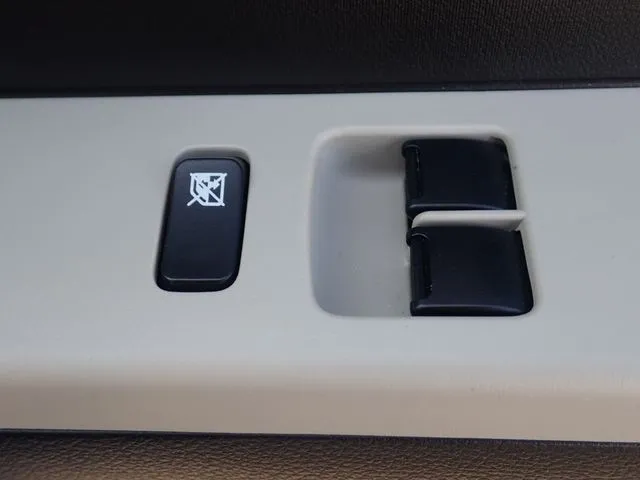 スズキ　アルト　４ＷＤ