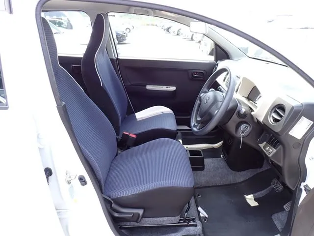 スズキ　アルト　４ＷＤ