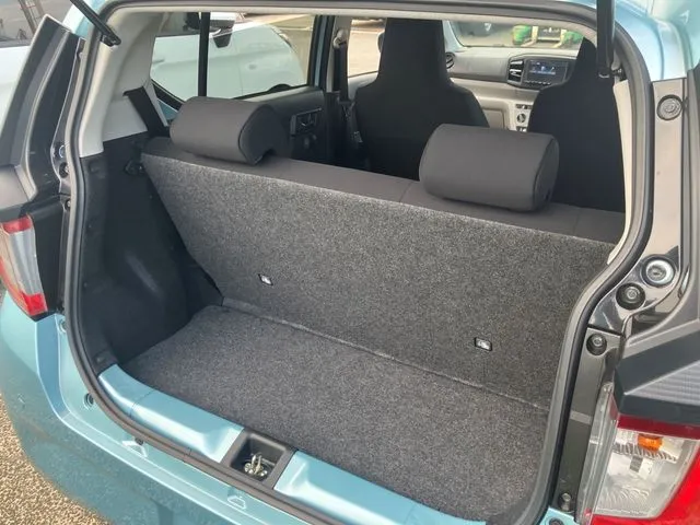 ダイハツ ミラ イース 4WD