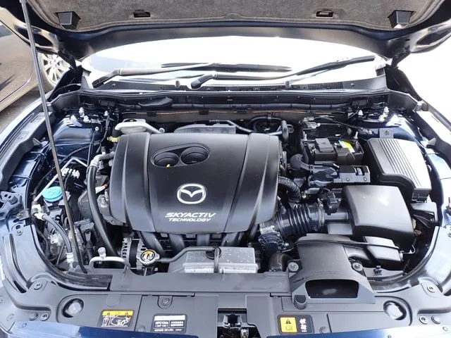 マツダ　アテンザ　セダン