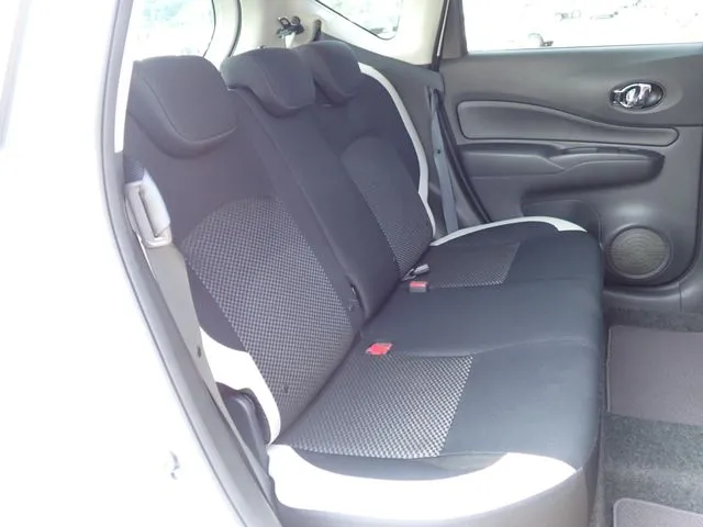 ノート（ニッサン）の車両写真