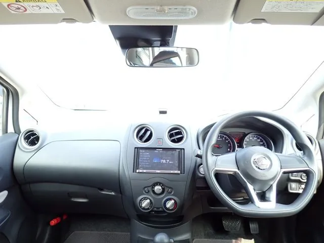 ノート（ニッサン）の車両写真