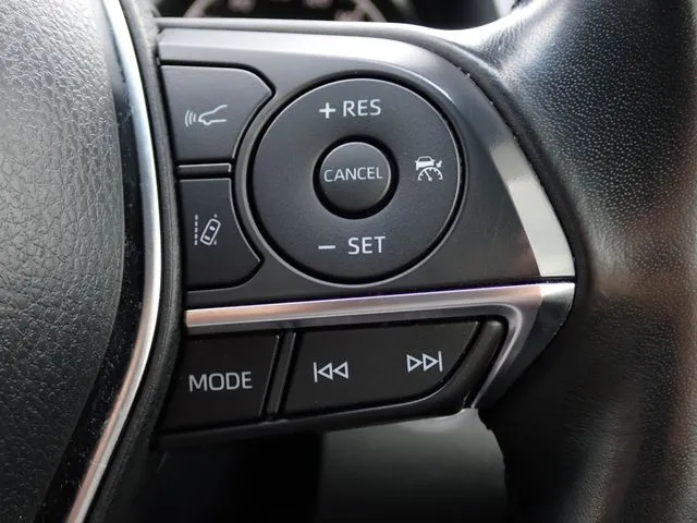 トヨタ　カムリ　ハイブリッド