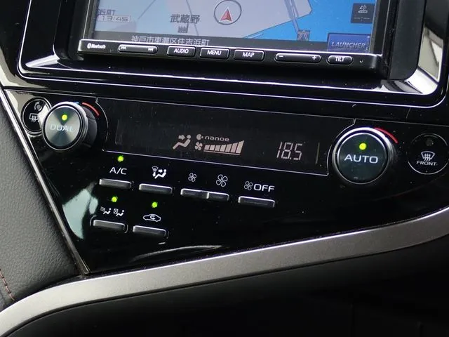 トヨタ　カムリ　ハイブリッド