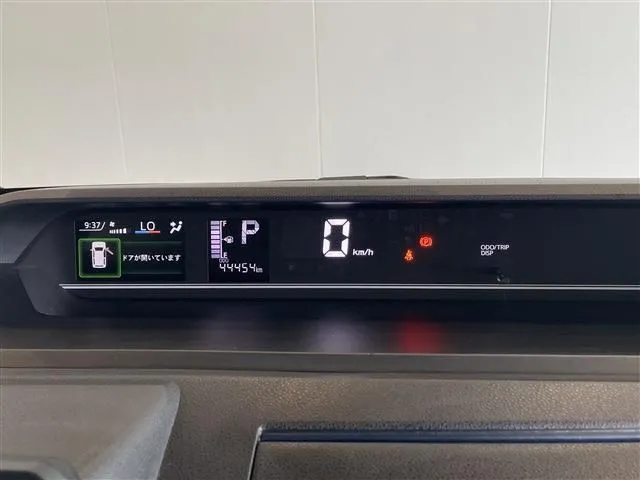 タント（ダイハツ）の車両写真