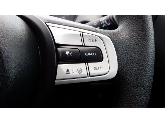 フィット　ｅ：ＨＥＶ（ホンダ）の車両写真