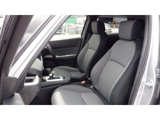 フィット　ｅ：ＨＥＶ（ホンダ）の車両写真