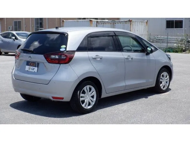 フィット　ｅ：ＨＥＶ（ホンダ）の車両写真