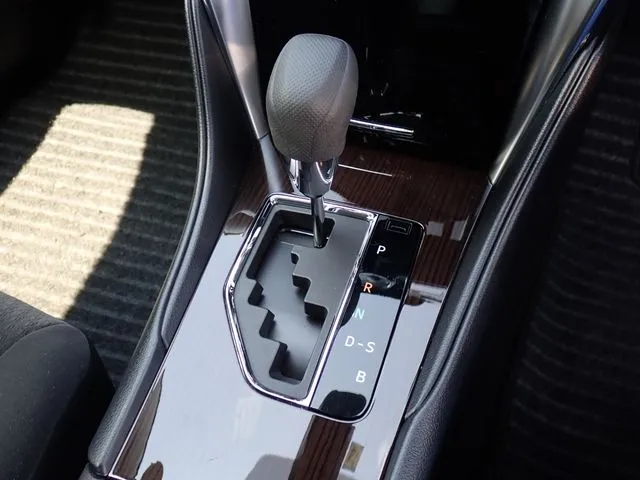 トヨタ　プレミオ