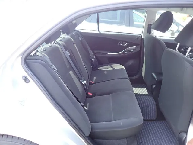 トヨタ　プレミオ