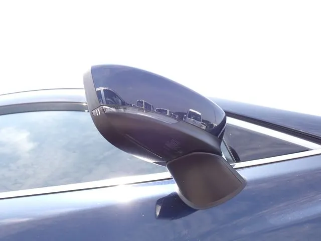 マツダ　ＭＡＺＤＡ６　セダン