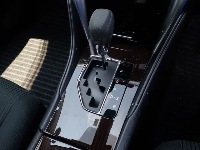 トヨタ　プレミオ