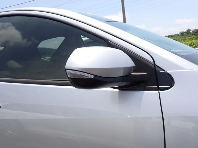 ヤリス（トヨタ）の車両写真