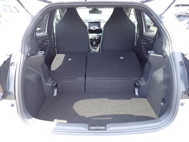 ヤリス（トヨタ）の車両写真