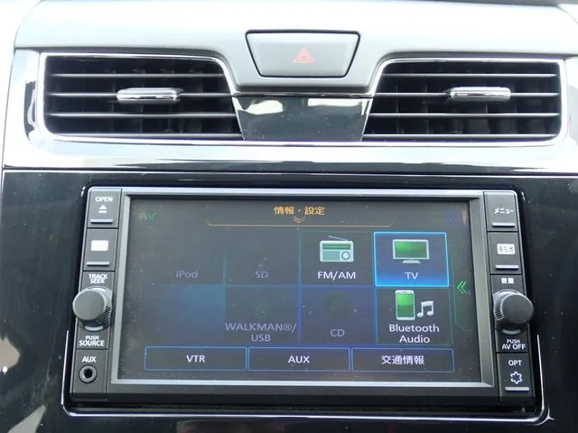 ニッサン　ティアナ