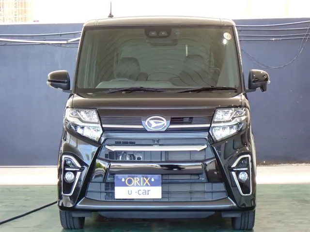タント　カスタム（ダイハツ）の車両写真
