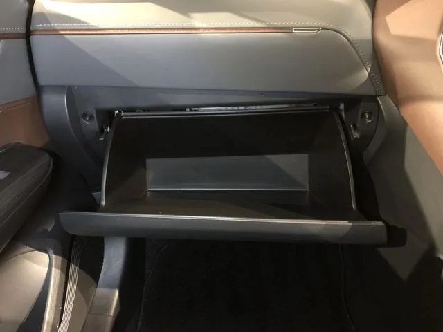 ハリアー ハイブリッド(トヨタ)の車両写真