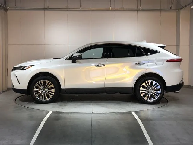 ハリアー ハイブリッド(トヨタ)の車両写真