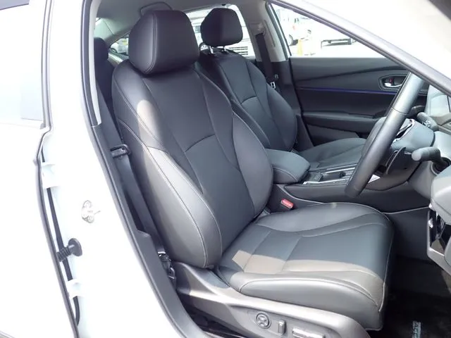 ホンダ　アコード　ハイブリッド