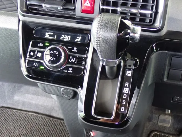 ダイハツ　タント　カスタム