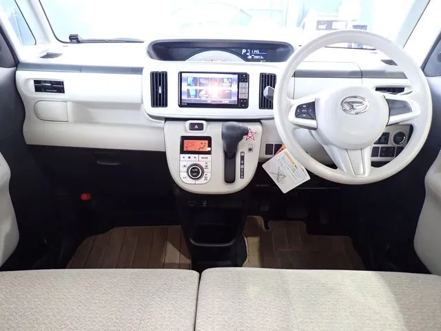 ムーヴ キャンバス(ダイハツ)の車両写真