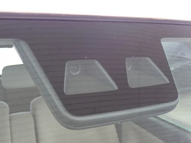 ムーヴ キャンバス(ダイハツ)の車両写真