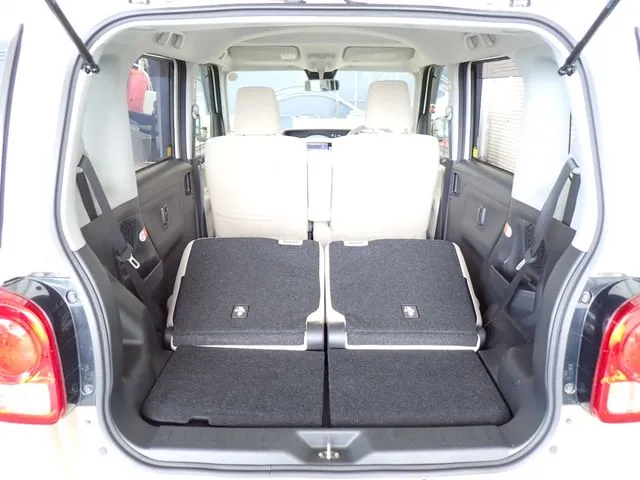 ムーヴ キャンバス(ダイハツ)の車両写真